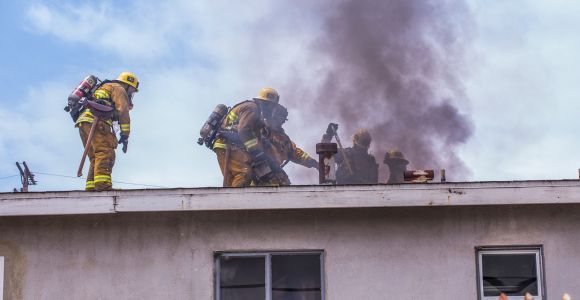Un incendio domato dai vigili del fuoco