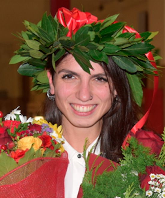 La dottoressa Cantelli con la corona d'alloro
